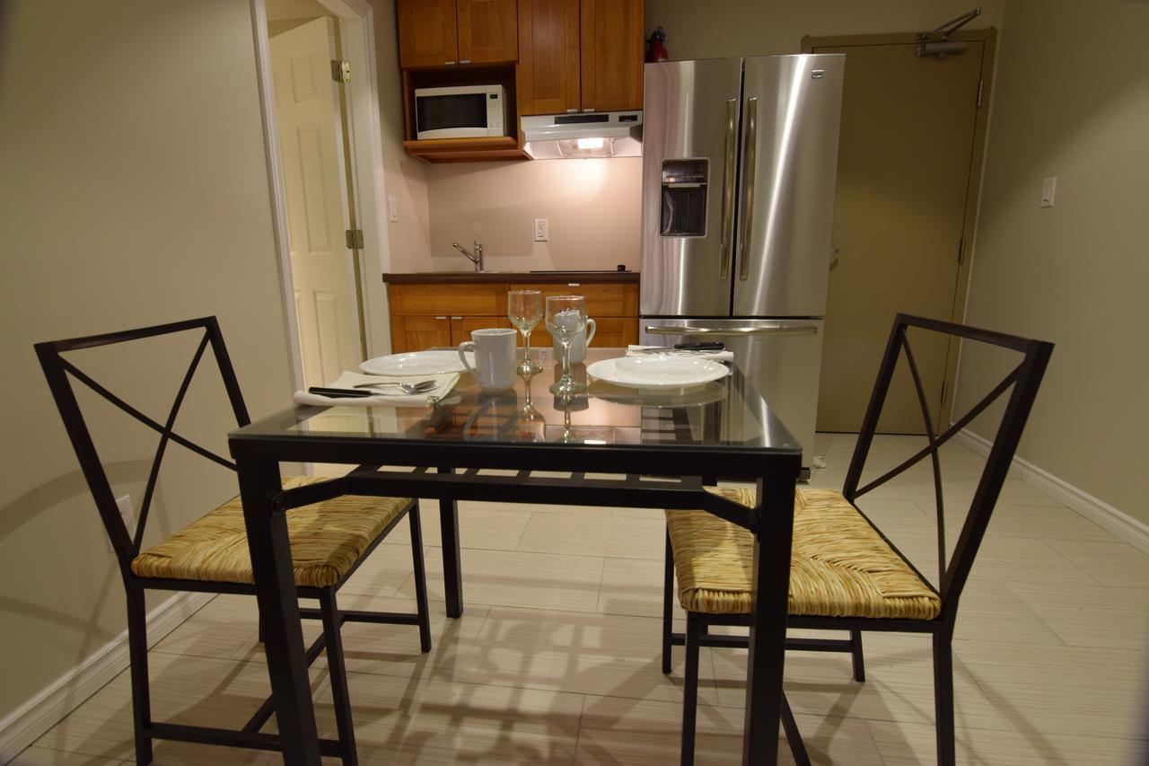 The Lion Inn & Suites Chetwynd المظهر الخارجي الصورة