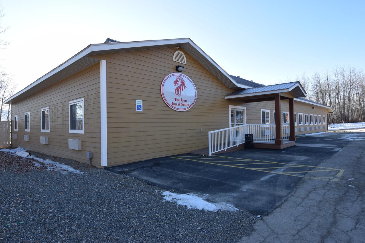 The Lion Inn & Suites Chetwynd المظهر الخارجي الصورة
